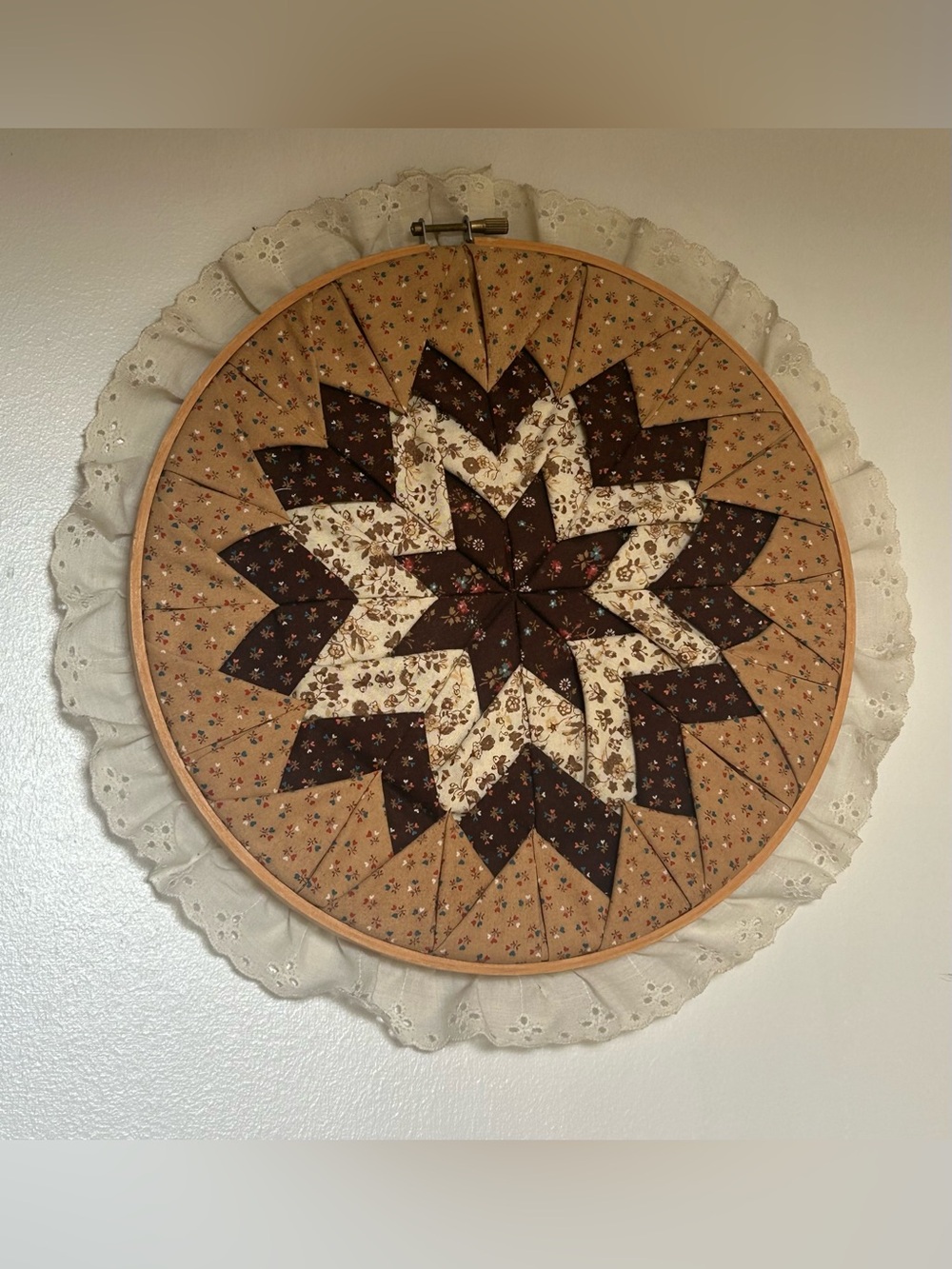 Sold——Vintage Folded Star Quilt Hoop Wall Hanging